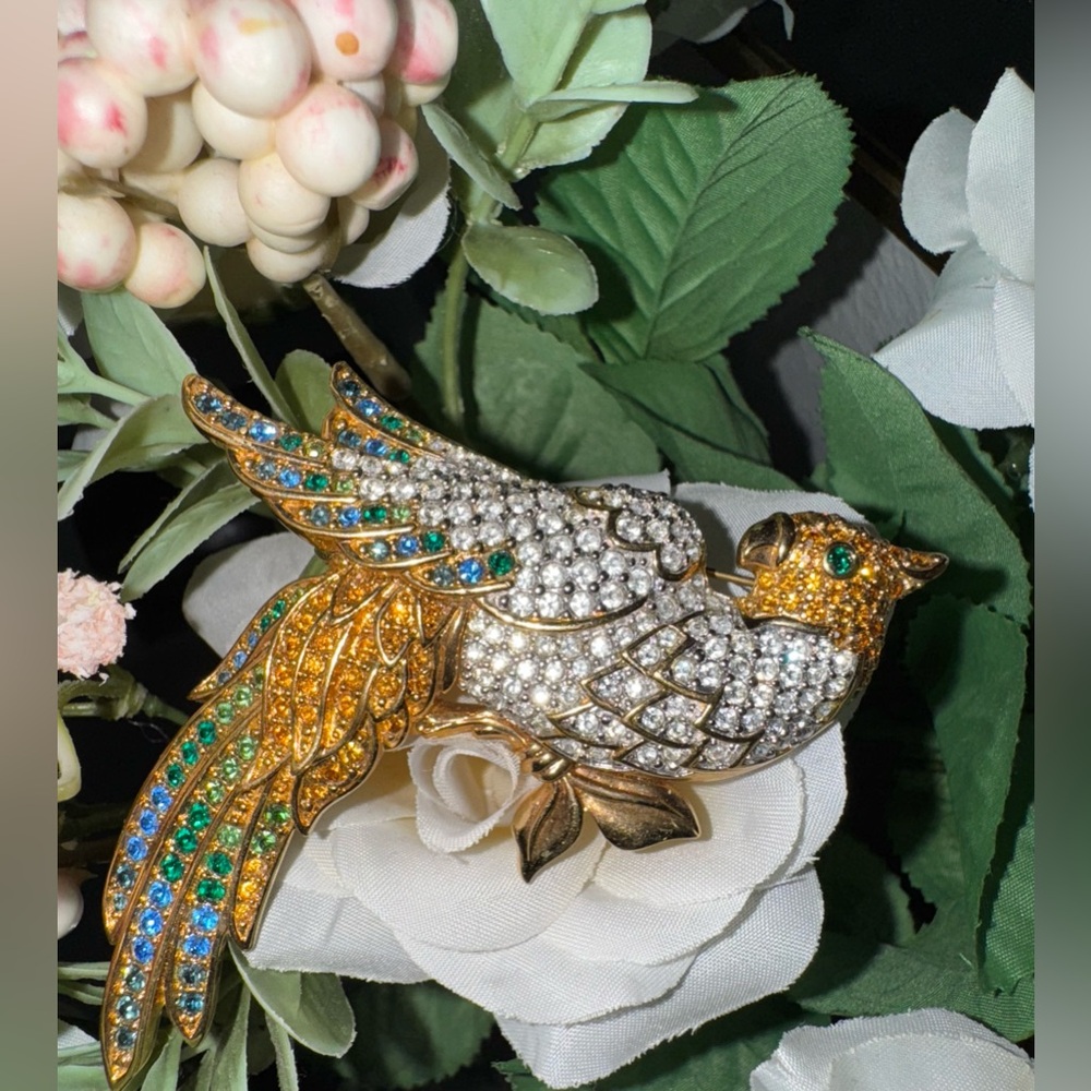 Swarovski Swan Gold Plated Vintage Cockatiel Parrot Brooch and Pin - Picture 13 of 15